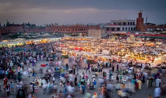Jemaa el-Fna — La place qui ne dort jamais